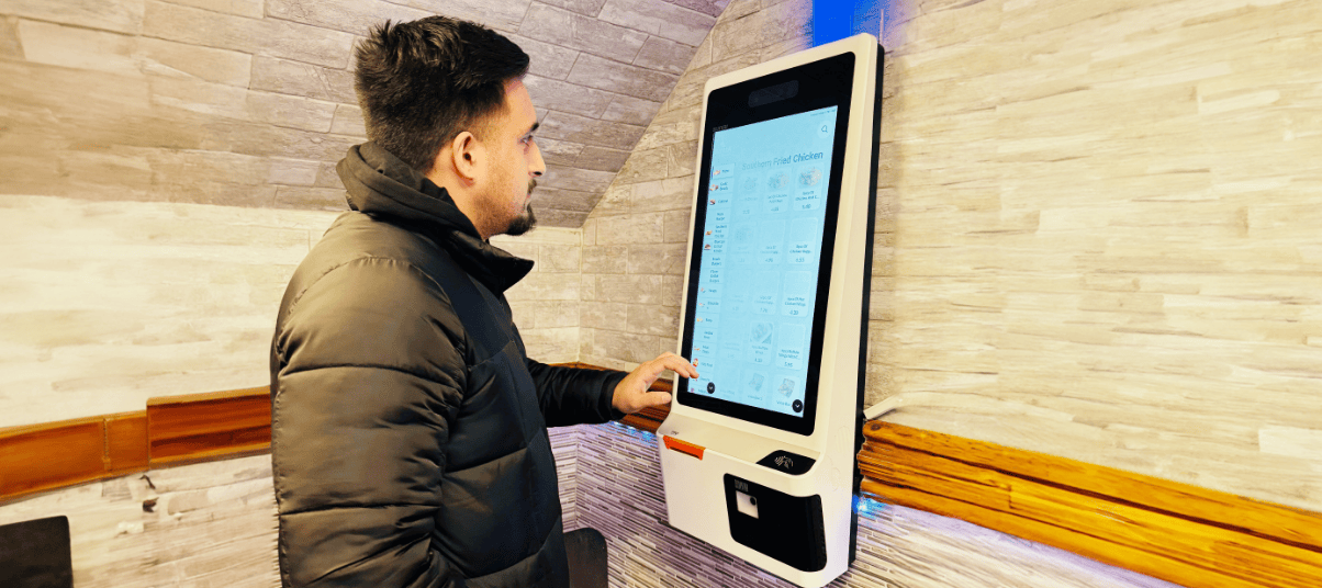 How Self-Service Kiosks Are Transforming Restaurants in 2025